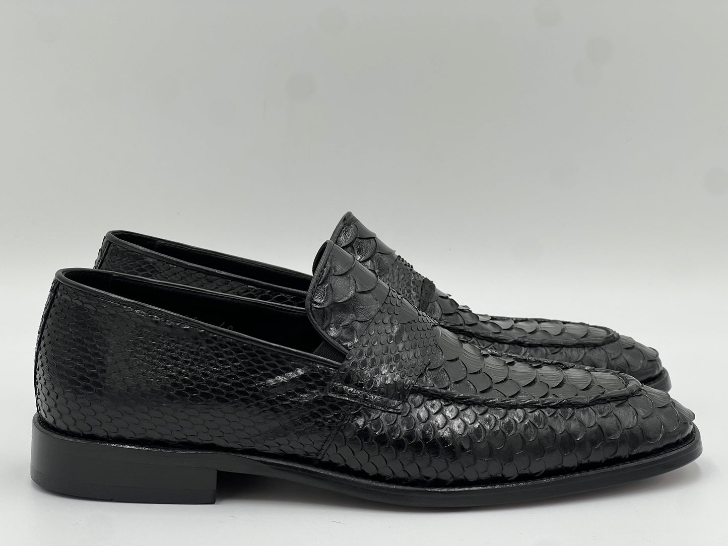 Python Leather Loafer — Black - Alvarenzo shoes