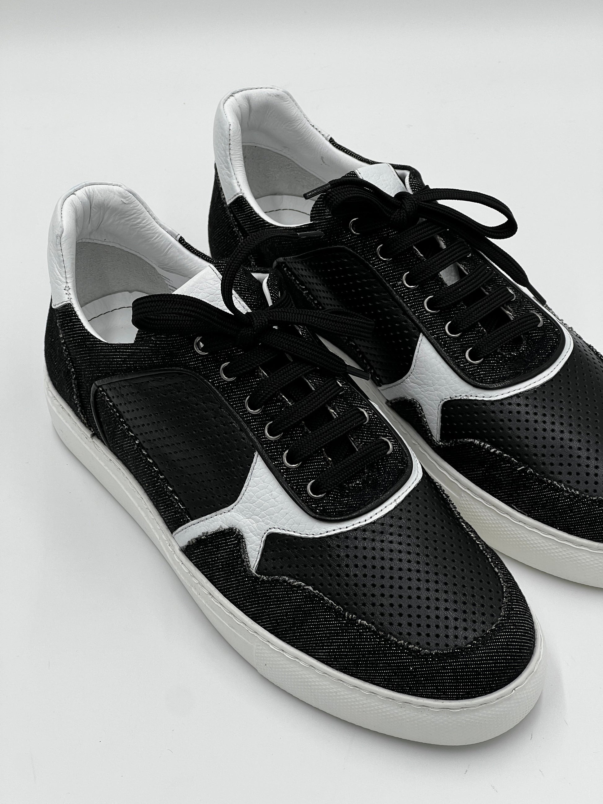25148 Black Leather Fabric Dual Sneaker - Alvarenzo shoes