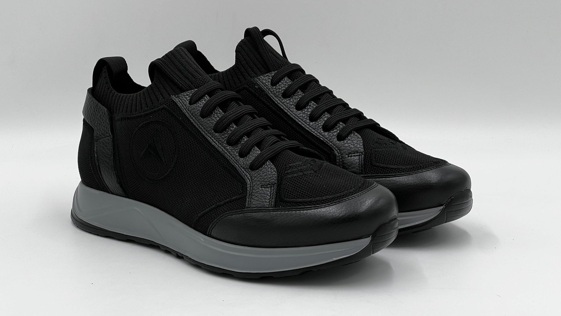 ALVRUN Black Knit & Leather Hybrid Runner Sneakers - Alvarenzo shoes