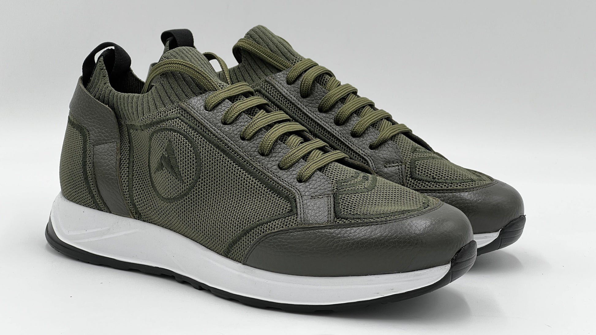 ALVRUN Olive Green Knit & Leather Hybrid Runner Sneakers - Alvarenzo shoes