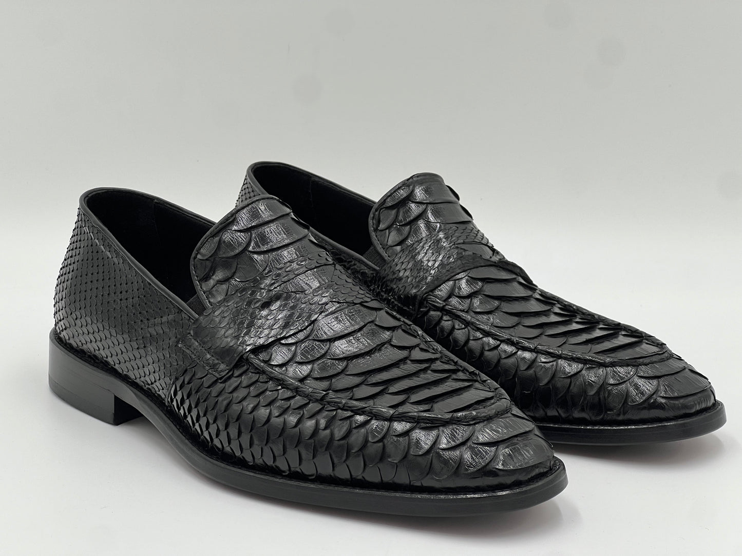 Python Leather Loafer — Black - Alvarenzo shoes